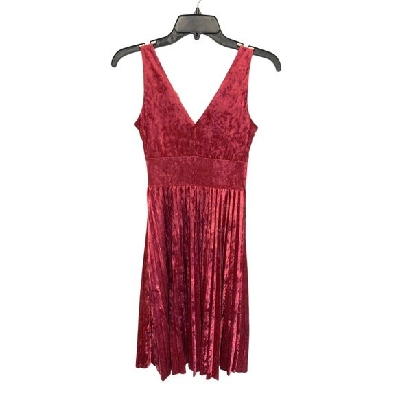 MODCLOTH | Splendorous Spree Velvet Wine Dress XXS - Picture 3 of 8